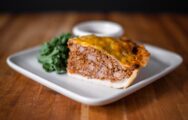 FROZEN Medium Homestyle Shepherds Pie with Seasoned Green Beans