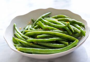 #422 1/2 lb Seasoned Green Beans