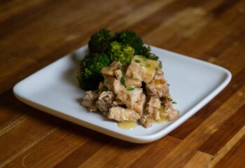 #236  Low Carb Honey Butter Garlic Chicken Thighs with Roasted Broccoli