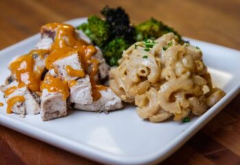 #156 Chipotle Honey Chicken with Mac & Cheese and Roasted Broccoli