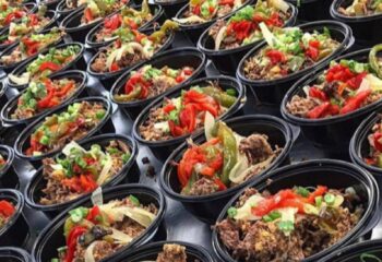 FROZEN Athlete Seasoned Beef Carnitas with Sautéed Peppers & Onions and Brown Rice