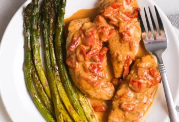 #219  Low Carb Roasted Red Pepper Alfredo Chicken with Seared Asparagus