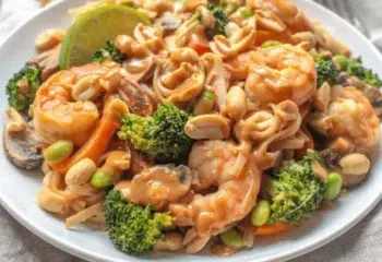 #147  Thai Inspired Shrimp Bowl with Creamy Peanut Sauce, Rice Noodles & Stirfry Vegetables