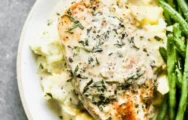 FROZEN Standard Creamy Tarragon Chicken with Mashed Potato & Vegetable Medley